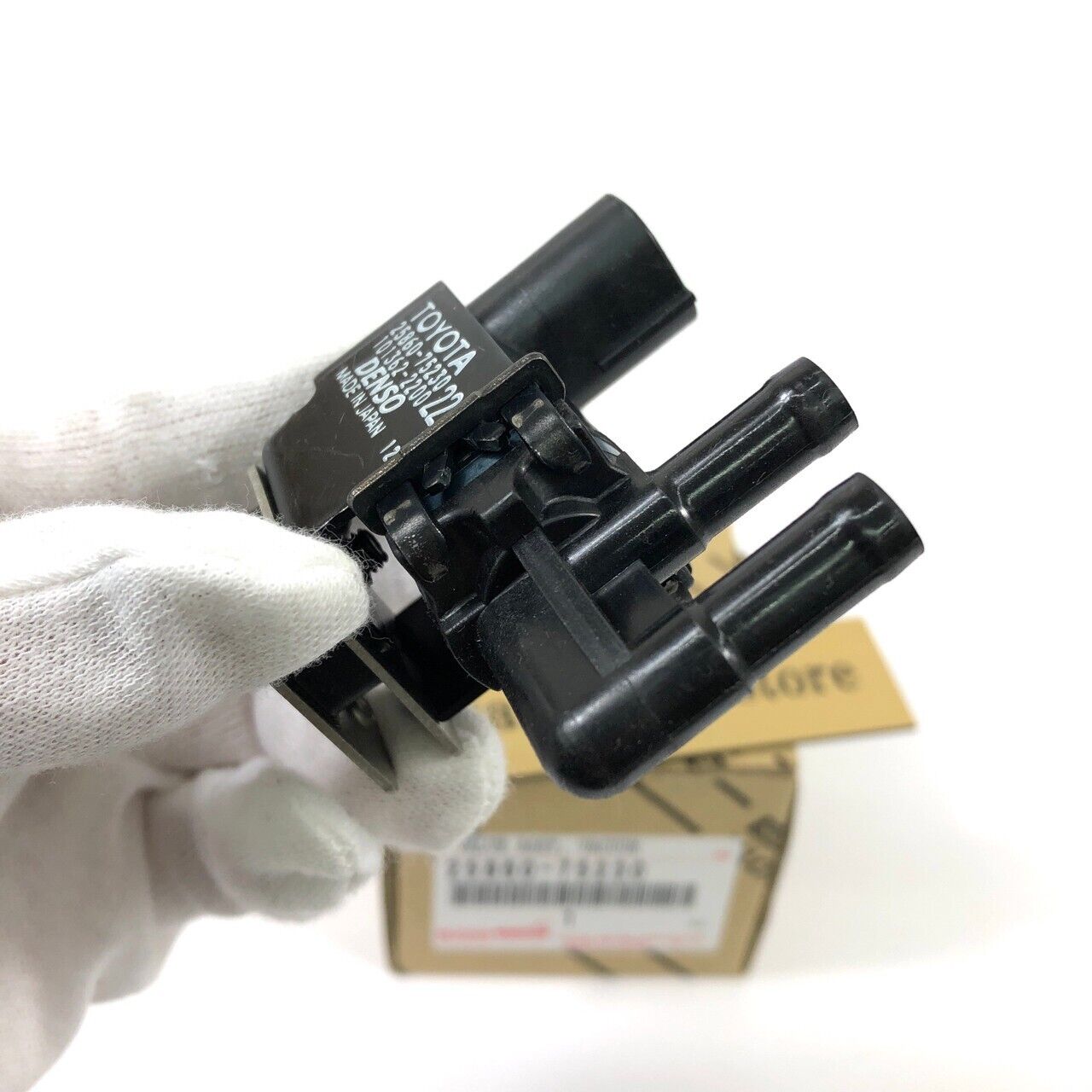 TOYOTA Genuine 25860-75230 TACOMA 4RUNNER Vacuum Switching OEM Japan