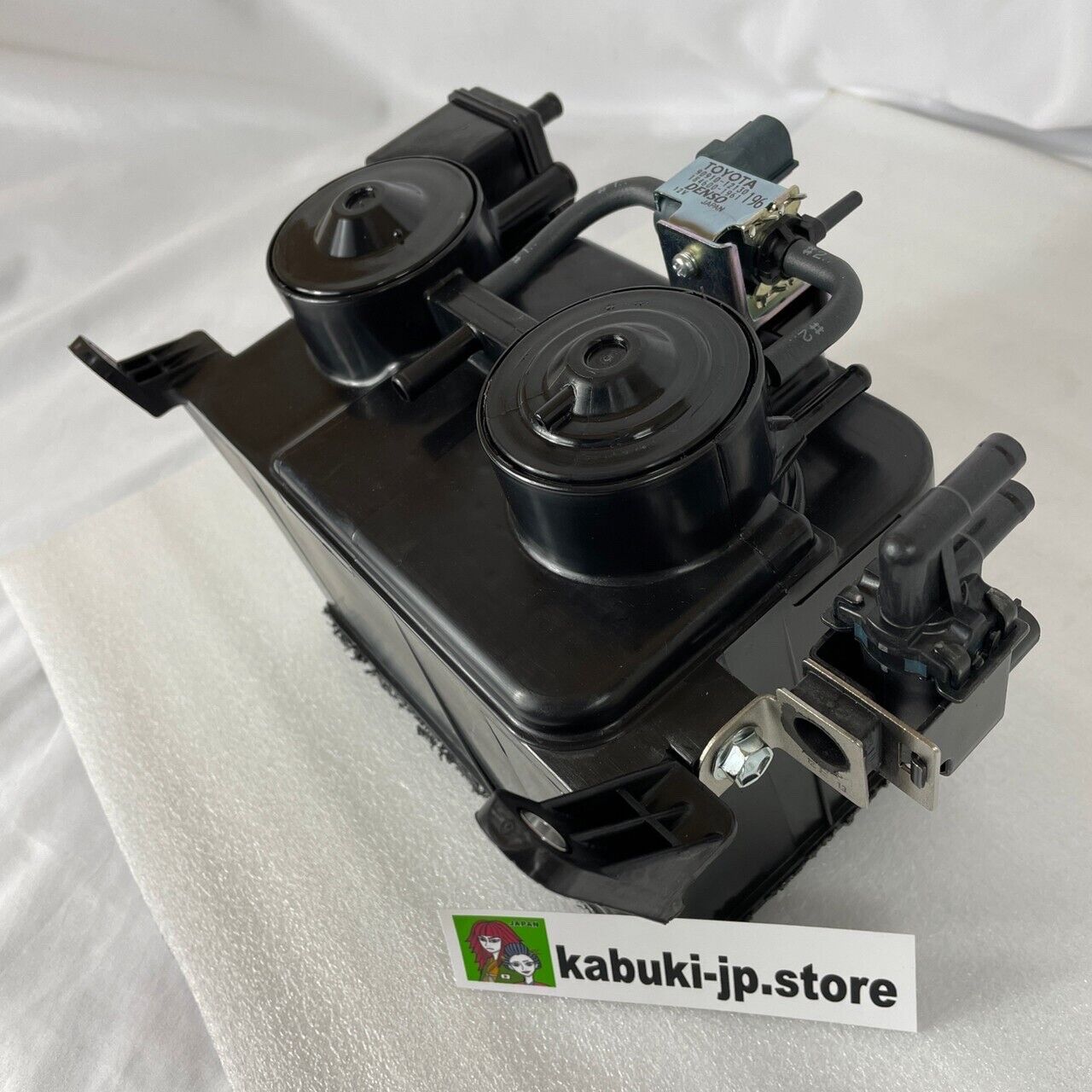 TOYOTA Genuine 77740-35392 Charcoal Canister Assy TACOMA 1996-2000 OEM Japan New