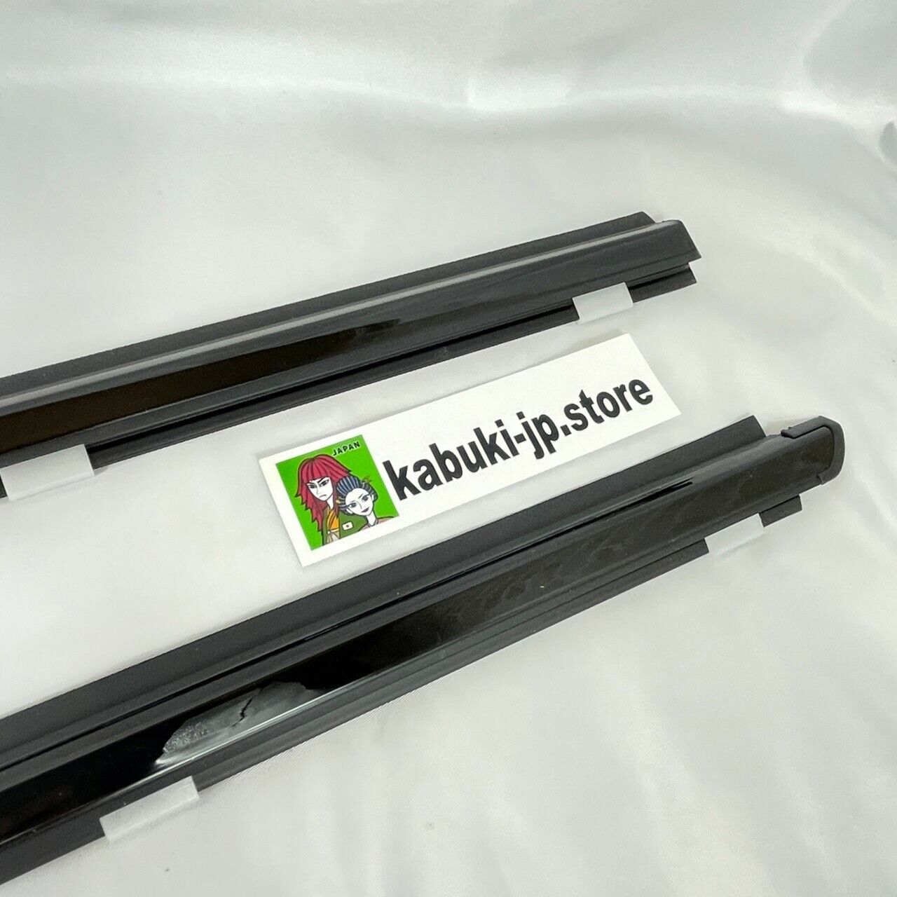 MAZDA RX7 Genuine Outer Door Window Weather Strip LH&RH Set NEW OEM Part 1986-91