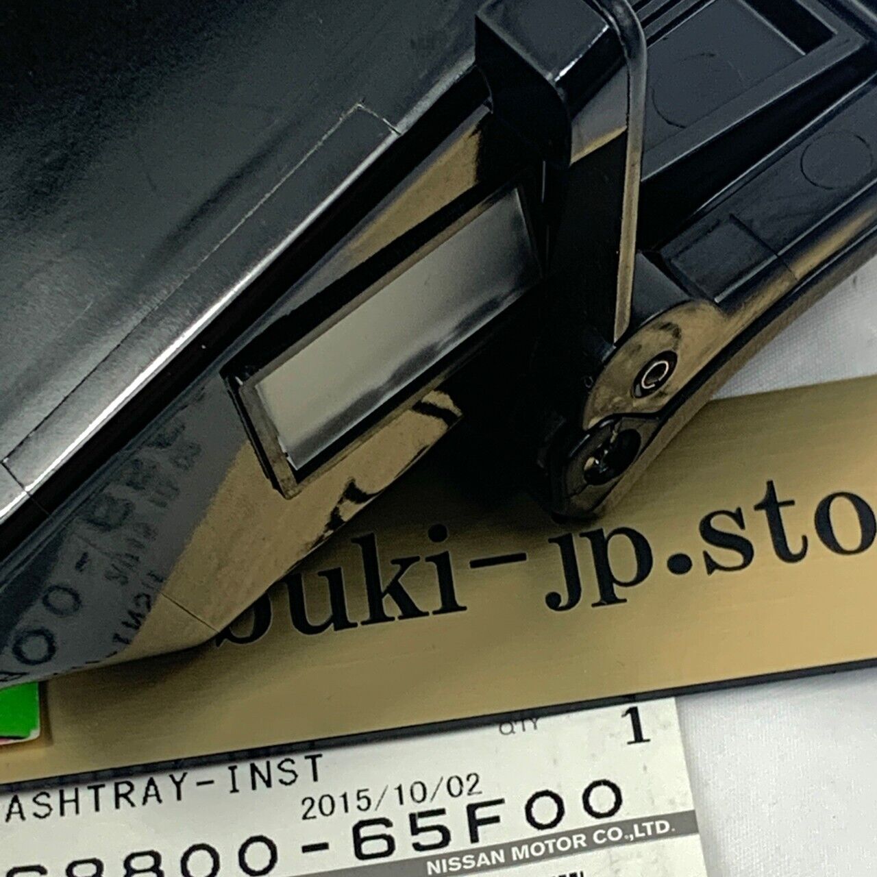 Nissan Genuine 68800-65F00 240SX Silvia S14 Center Console Ash Tray Black